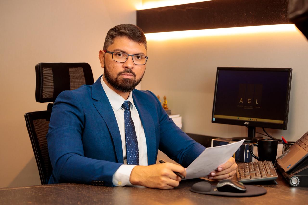 Anderson Raphael P. de Araújo no escritório AGL Advogados em Manaus